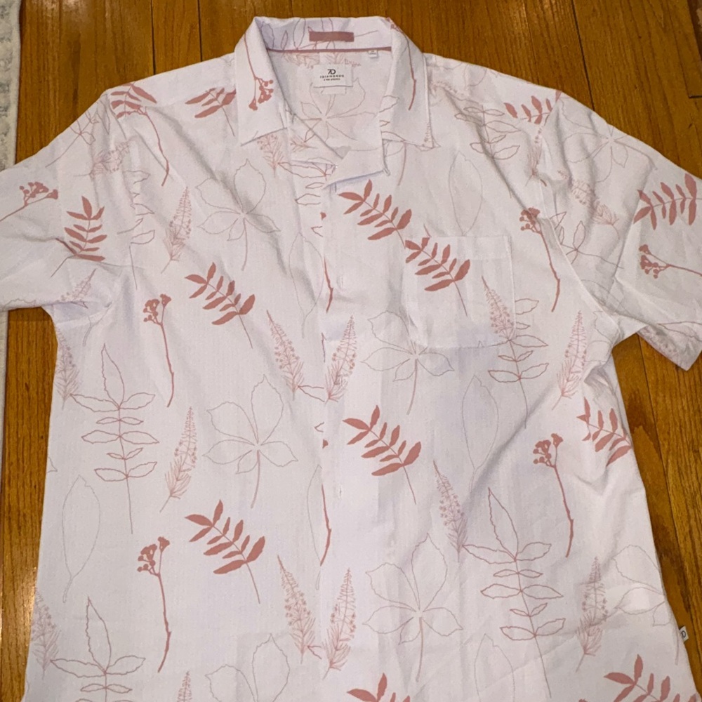 7 Diamonds White and Pink Leaf Print Shirt